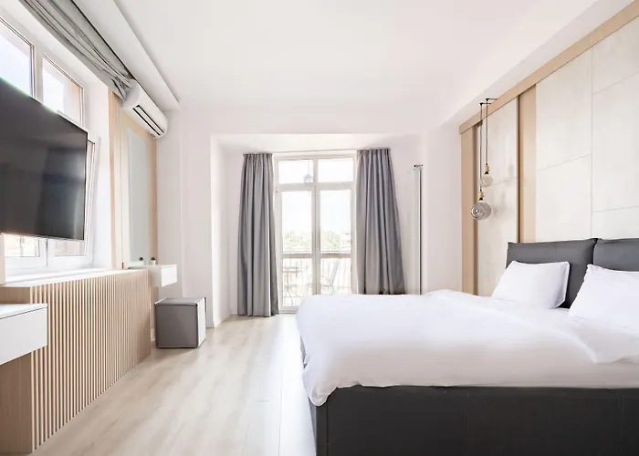 公寓式酒店 Piccolo By Citybookings 3*