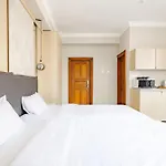 Piccolo By Citybookings Apartahotel 3*