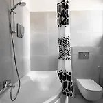Aparthotel Piccolo By Citybookings 3*