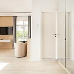 Piccolo By Citybookings Aparthotel