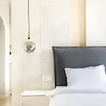아파트호텔 Piccolo By Citybookings 3*