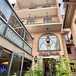 Piccolo By Citybookings Aparthotel 3*