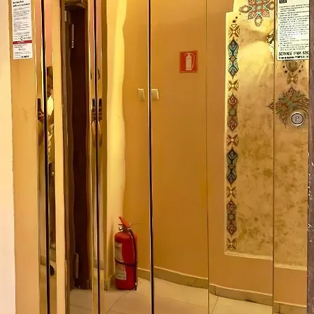 Piccolo By Citybookings Aparthotel 3*