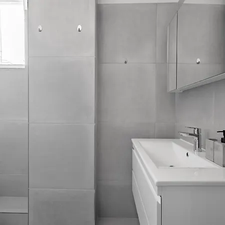 Piccolo By Citybookings 3* Bucureşti