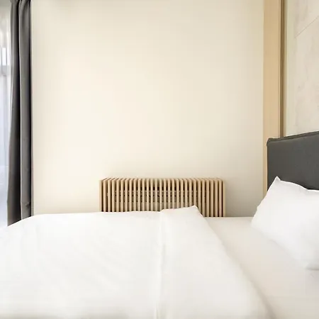 Piccolo By Citybookings Aparthotel 3*