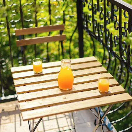 Piccolo By Citybookings Lägenhetshotell Bukarest