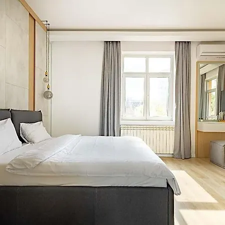 Piccolo By Citybookings 아파트호텔