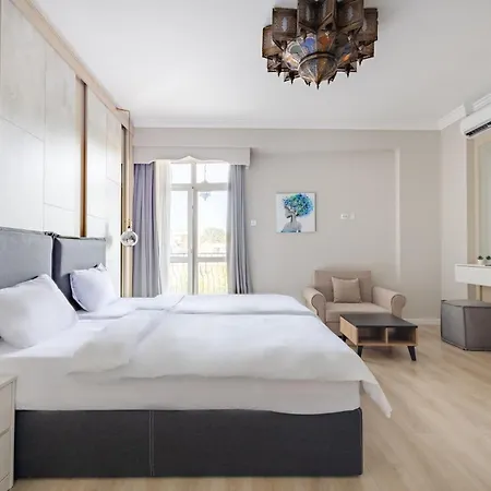 Apart-hotel Piccolo By Citybookings 3*