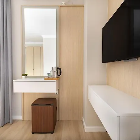 Piccolo By Citybookings 3* Bucareste