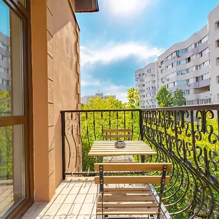 Апарт-готель Piccolo By Citybookings Бухарест