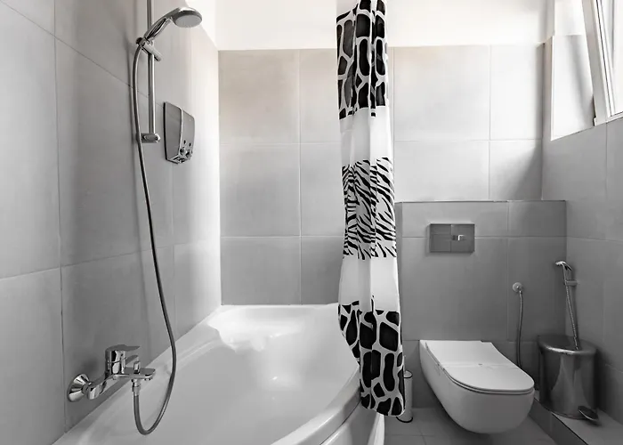 Apartahotel Piccolo By Citybookings 3*