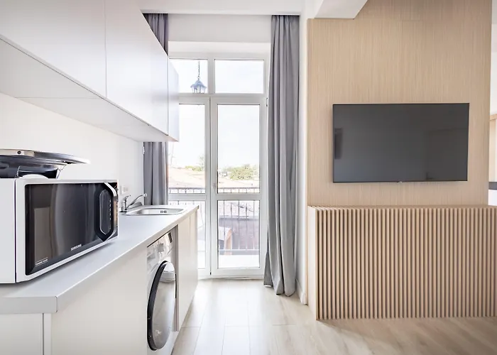 Piccolo By Citybookings Apartahotel 3*